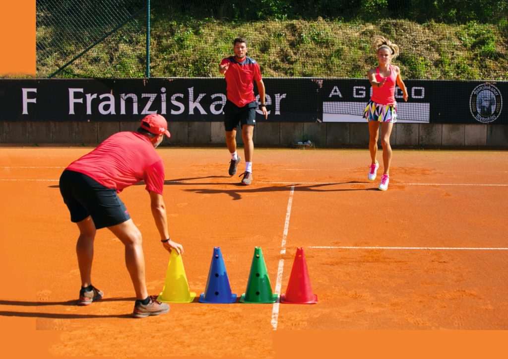 Tennis Magazin-besser spielen mit Trainer Georg Fleischmann und Spielerin Anja Wildgruber Tennis - Tennis Magazin-besser spielen mit Trainer Georg Fleischmann und Spielerin Anja Wildgruber - - Amper Park - Emmering - Bavaria - Germany - 15 September 2016. © Juergen Hasenkopf