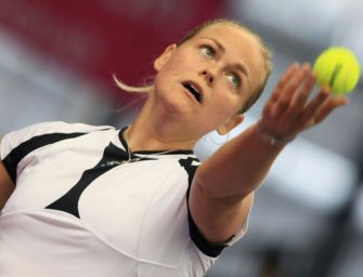 Doppel-Aus für Grönefeld in Singapur: Ohne Chance gegen Hingis/Chan