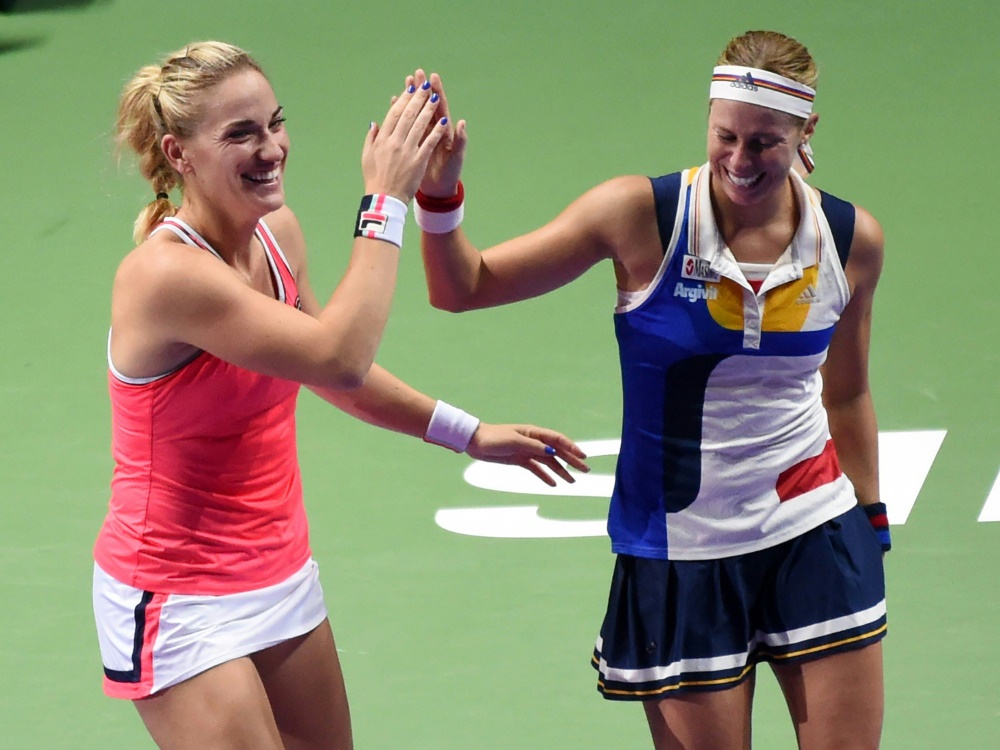 Babos (l.) und Hlavackova (r.) gewinnen in Singapur