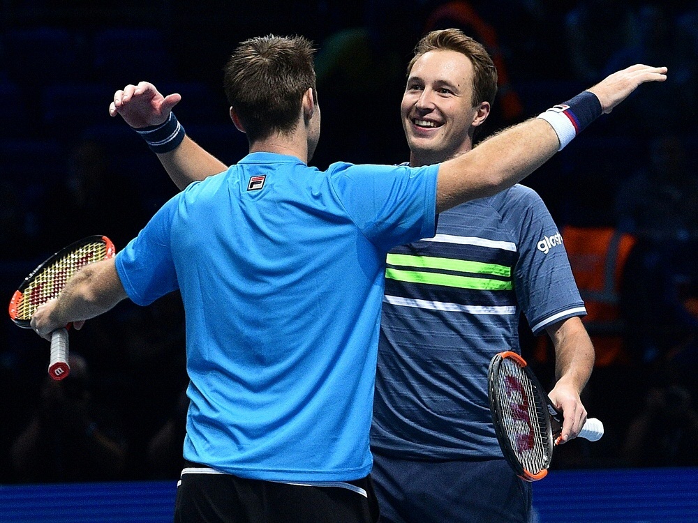 Kontinen (r.) und Peers gewinnen das ATP-Doppel-Finale