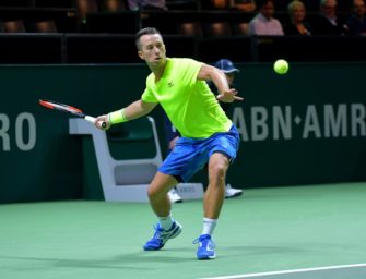 Kohlschreiber gewinnt Auftaktmatch in Dubai