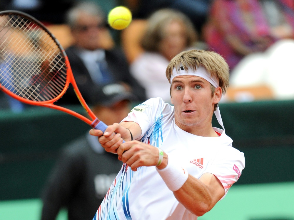 Cedrik-Marcel Stebe musste am Handgelenk operiert werden