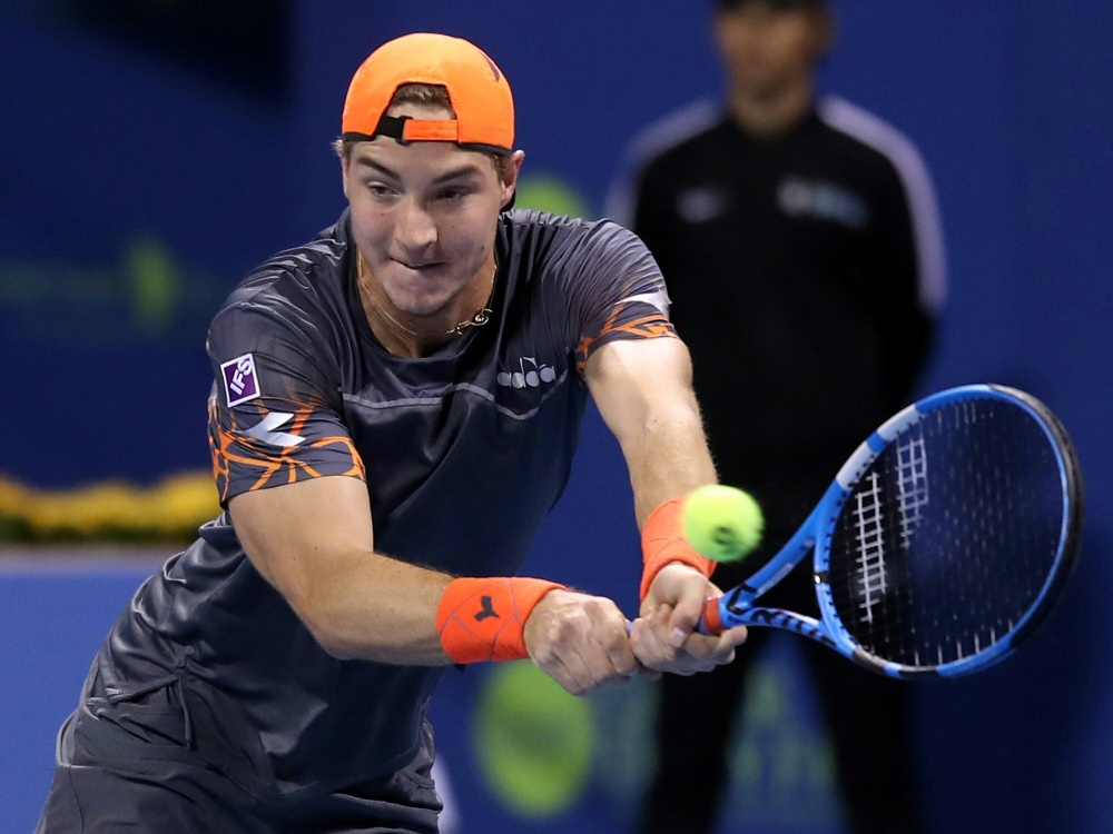 Struff schlug Fabio Fognini mit 6:4, 6:2