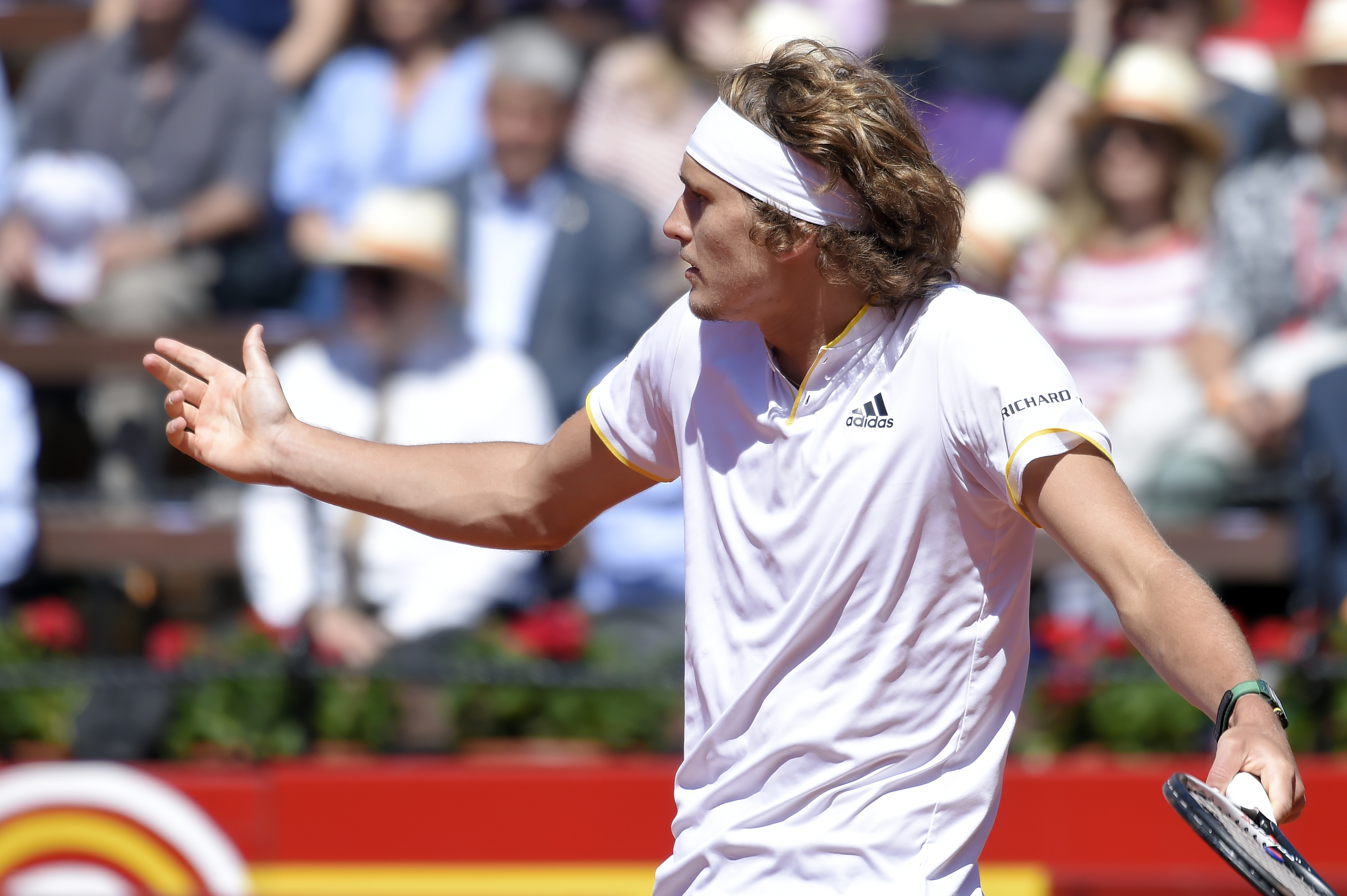 Alexander Zverev war im Davis Cup-Viertelfinale gegen Rafael Nadal nicht in der Lage, nahezu chancenlos.