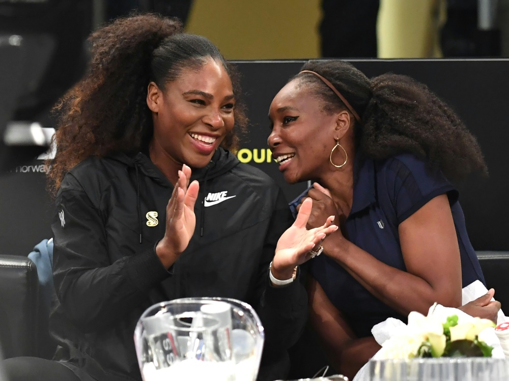 Serena Williams (l.) veröffentlicht erste Kollektion