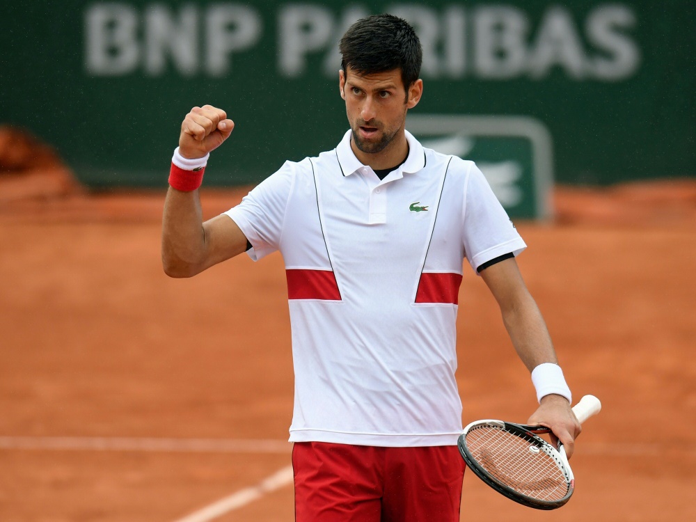 Novak Djokovic schafft den Sprung ins Achtelfinale