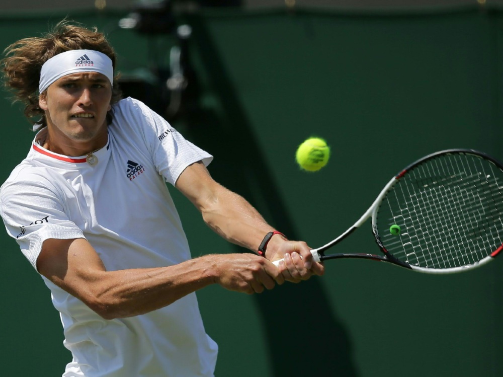 Zverev steht in Wimbledon in Runde zwei