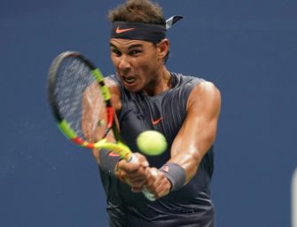 Ferrer gibt auf: Titelverteidiger Nadal spart Kräfte
