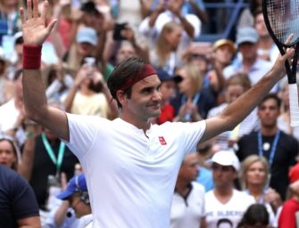 Federer nach souveränem Sieg über Kyrgios im Achtelfinale