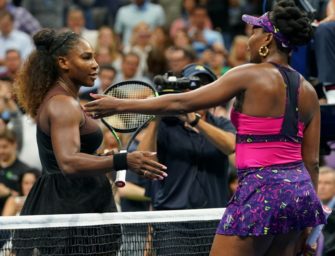 Serena Williams deklassiert ihre Schwester Venus im 30. Duell