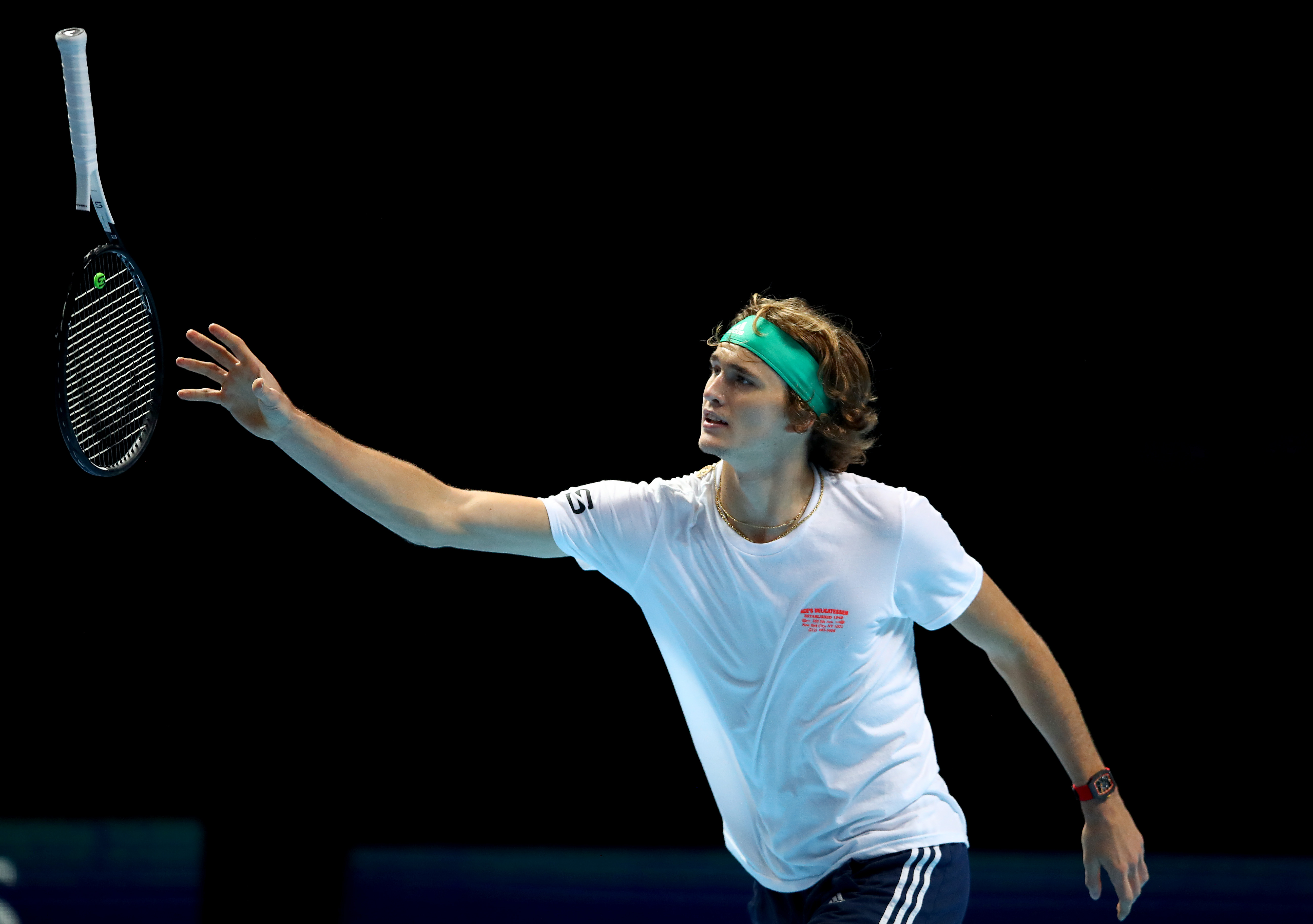 Liveticker zum Nachlesen Alexander Zverev siegt zum Auftakt der ATP-Finals 