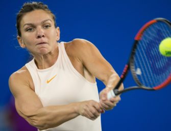 Australian Open: Halep zittert sich eine Runde weiter