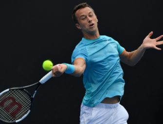 Auch Kohlschreiber in Melbourne souverän weiter