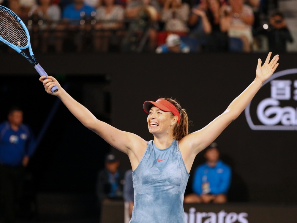 Scharapowa schaltet Titelverteidigerin aus