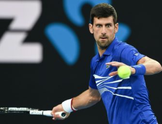 Nishikori gibt auf – Djokovic im Halbfinale der Australian Open