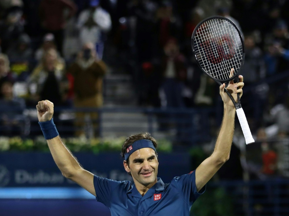 Federer gewann das Finale in Dubai gegen Tsitsipas