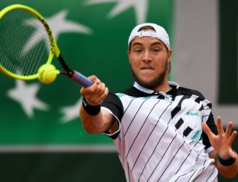 Stuttgart: Struff nach Sieg im Eiltempo gegen Kecmanovic im Viertelfinale