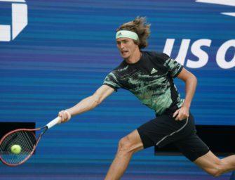 Wieder fünf Sätze: Zverev erreicht die dritte Runde der US Open