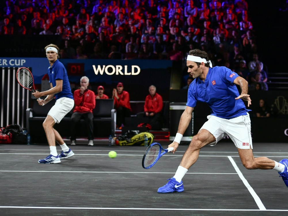 Alexander Zverev und Roger Federer gewinnen ihr Spiel