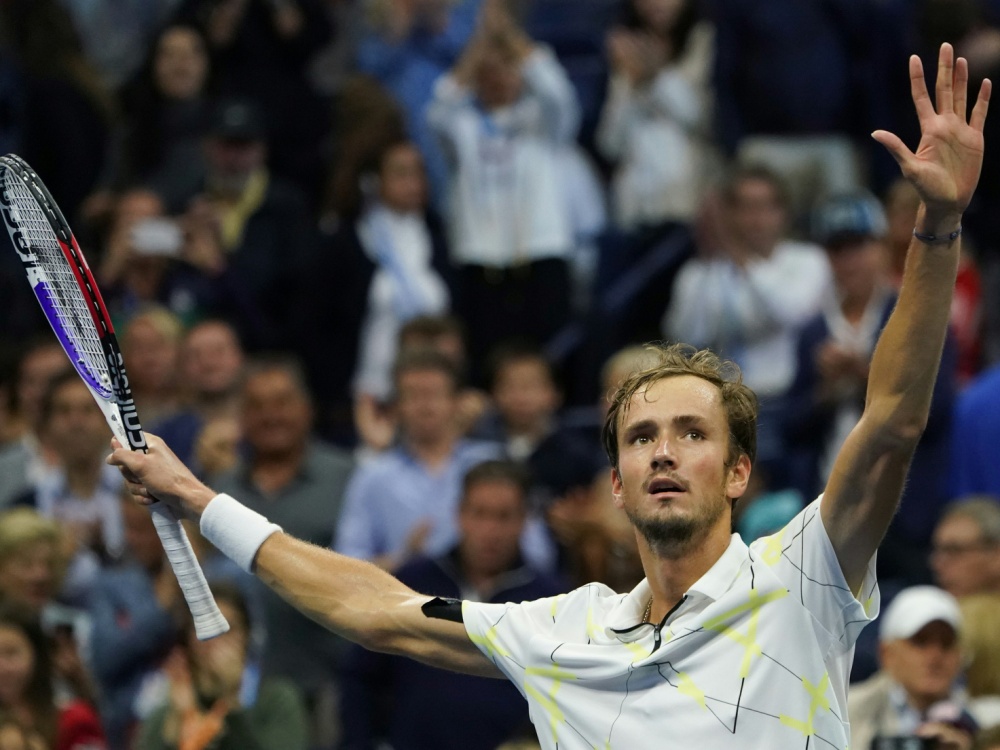 Medwedew bezwang Dimitrow und steht im Finale