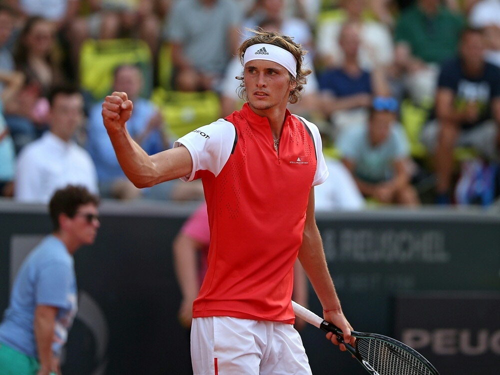 Alexander Zverev besiegt Tiafoe in zwei Sätzen