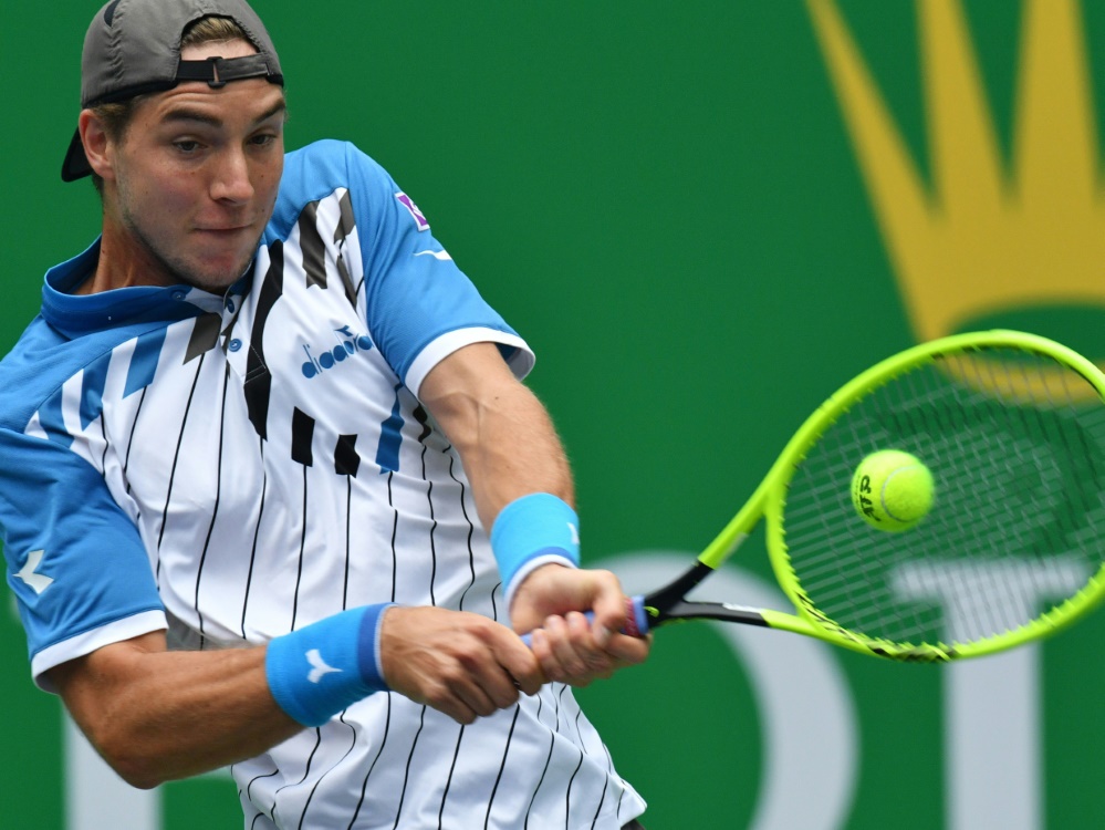 Jan-Lennard Struff schlägt den Franzosen Barrere