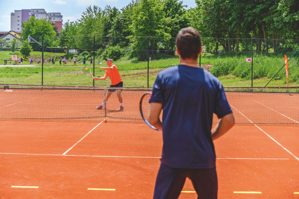 Besser Tennis spielen