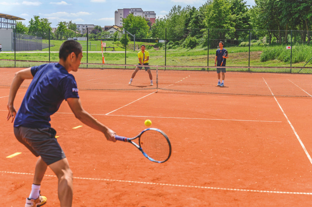 Besser Tennis spielen