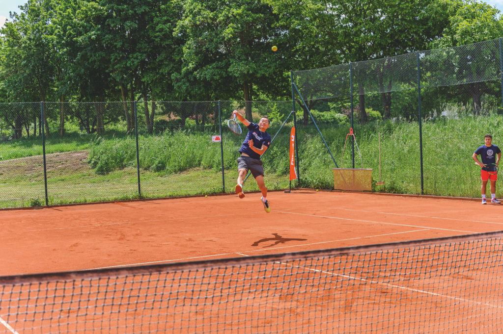 Besser Tennis spielen