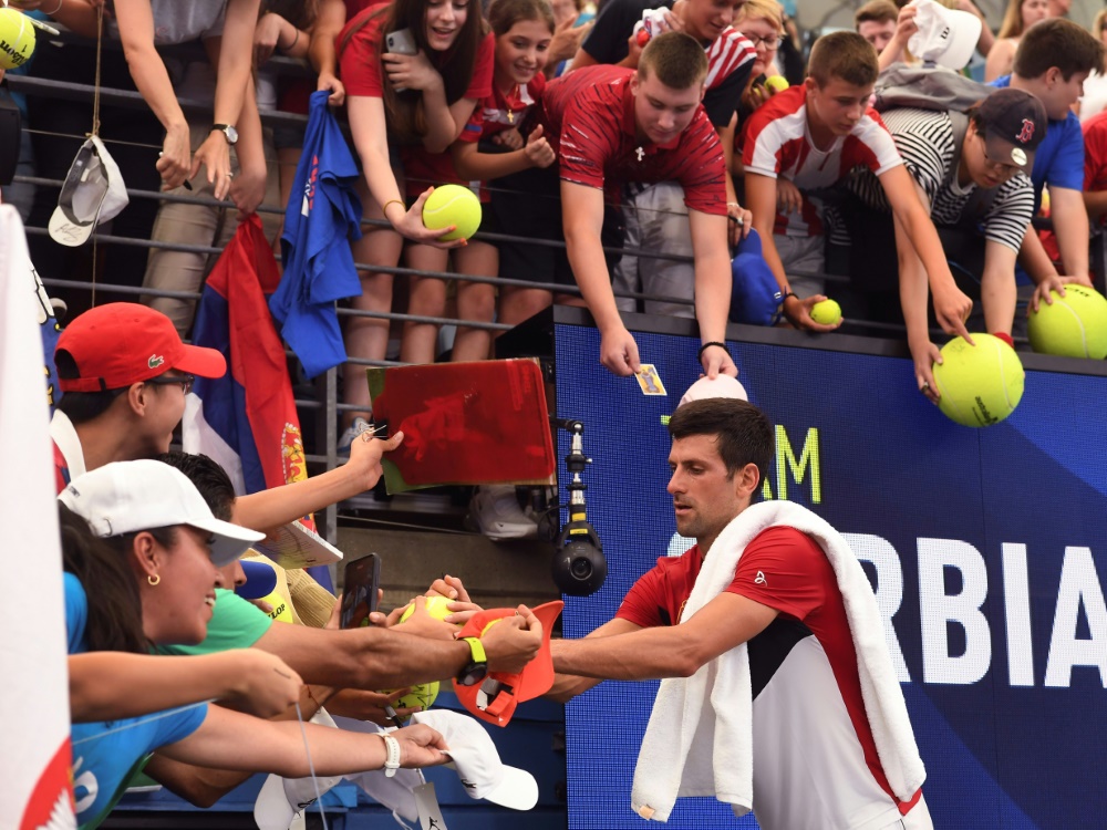 Djokovic führt Serbien ins Halbfinale