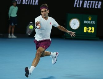 Federer muss fürs Fluchen Geldstrafe bezahlen