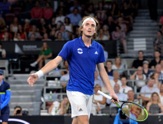 ATP Cup: Tsitsipas zerstört Schläger und verletzt seinen Vater