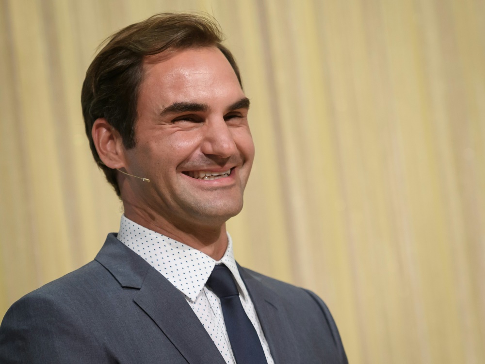 Tennis-Star Roger Federer wird zum fünften Beatle