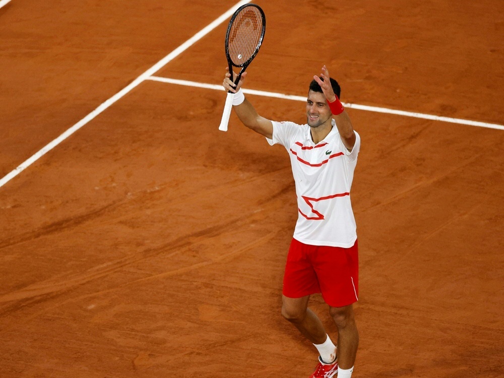 Novak Djokovic zieht problemlos in die zweite Runde ein