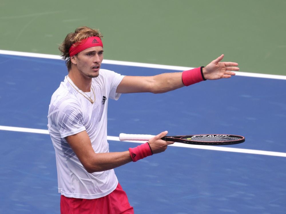 Nach anfänglichen Problemen: Zverev bezwingt Nakashima