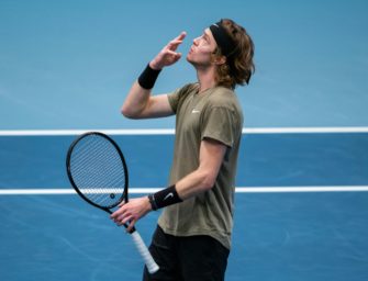 Rublev mit fünftem Saisonsieg für London qualifiziert – Kritik an Djokovic