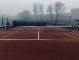 Das neue Wintertennis: draußen spielen