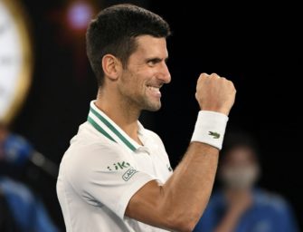 Djokovic spielt um neunten Melbourne-Titel – Karazews Märchen endet im Halbfinale