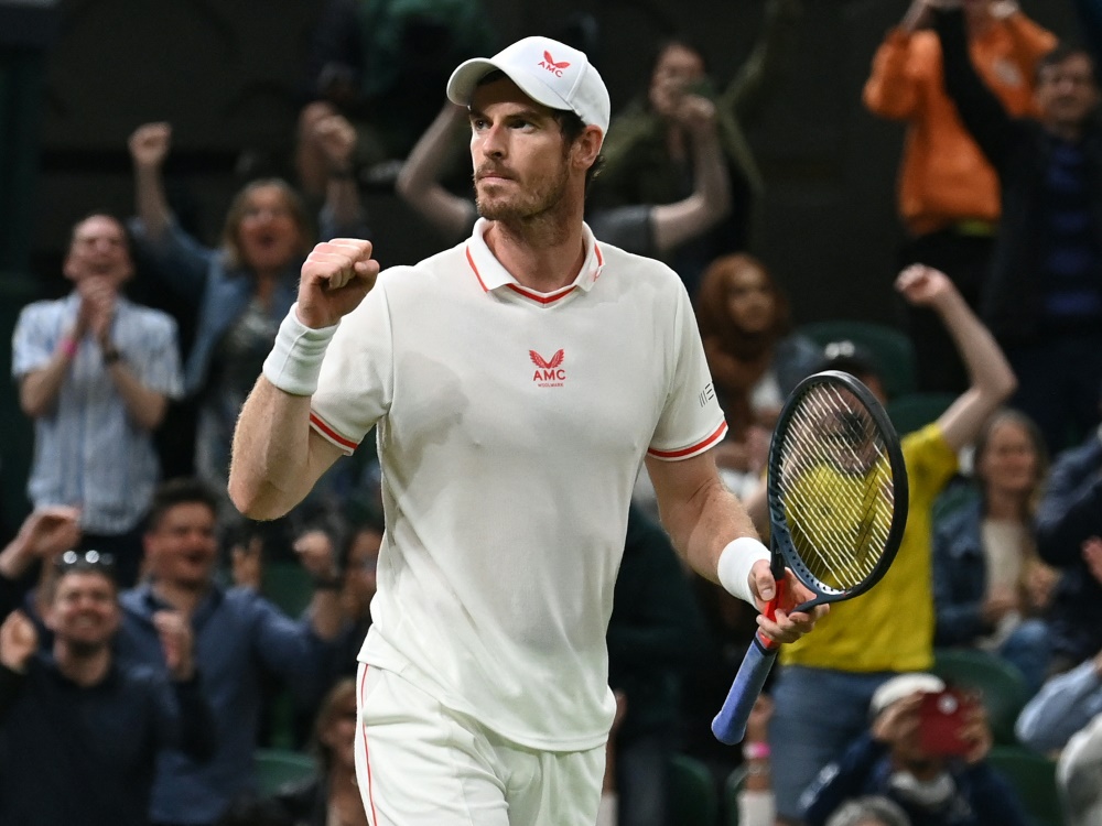 Murray steht in der zweiten Runde von Wimbledon