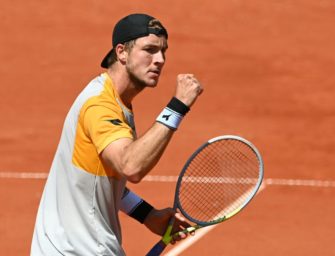 Quartett in der dritten Runde: Auch Struff weiter