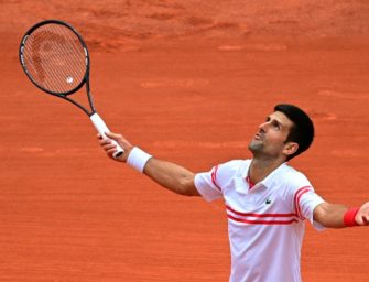 Djokovic wehrt Teenie-Angriff von Musetti in fünf Sätzen ab