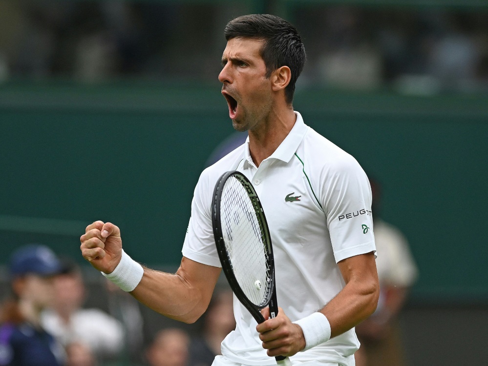 Novak Djokovic sichert sich den Sieg gegen Draper