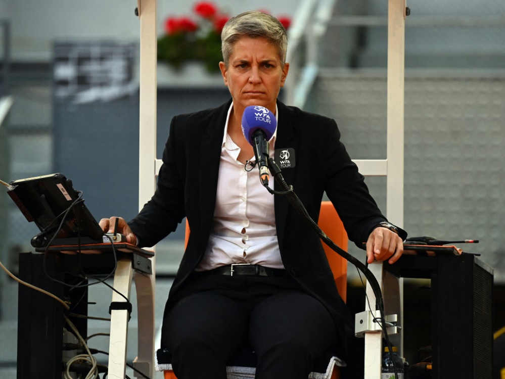 Cicak schreibt als Tennis-Schiedsrichterin Geschichte