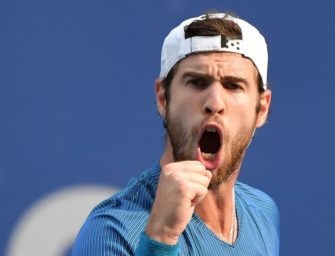 Khachanov im Finale von Tokio