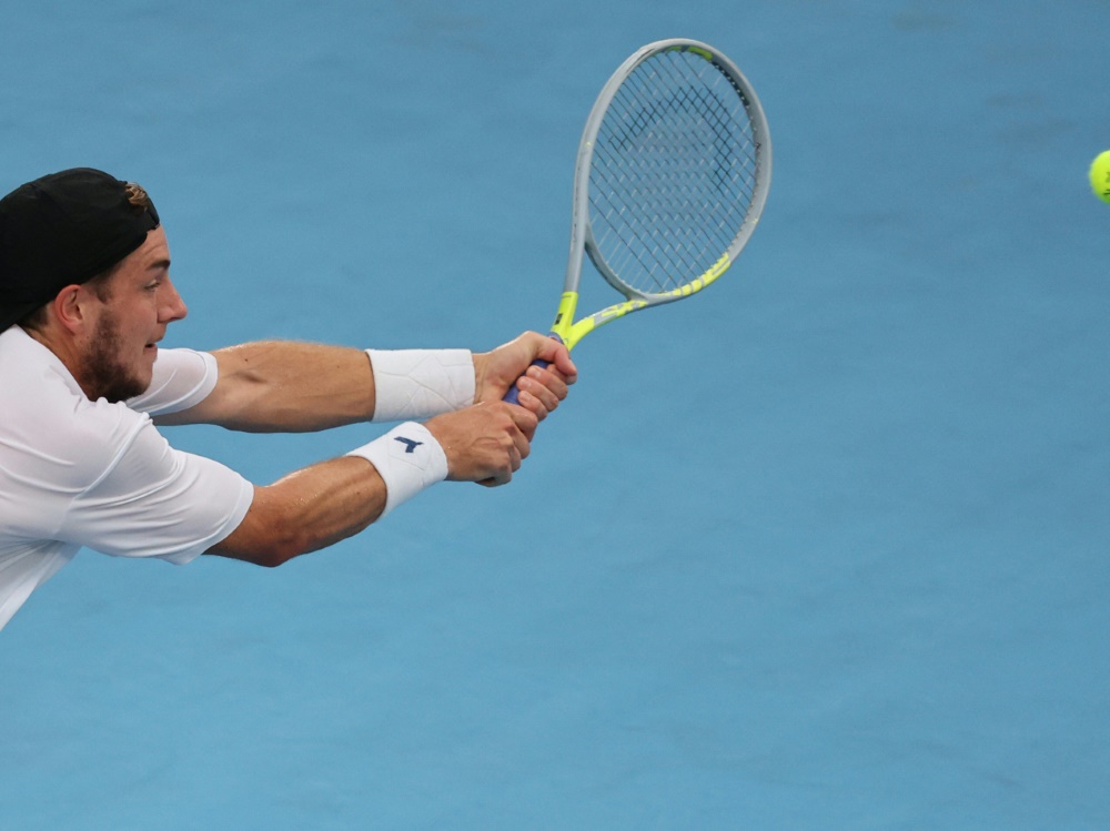 Struff kämpft sich in die zweite Runde