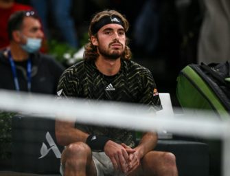 Paris: Zverev-Konkurrent Tsitsipas muss verletzt aufgeben