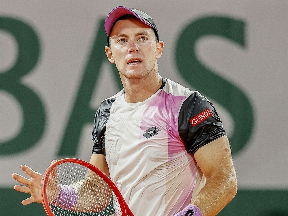 Koepfer erreicht das Achtelfinale von Paris