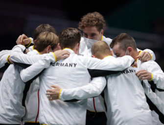 Gewinnspiel: Signierte Davis Cup-Jacke von HEAD