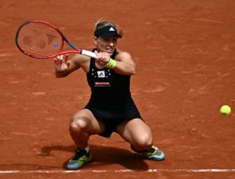 Kerber kämpft sich in Runde drei