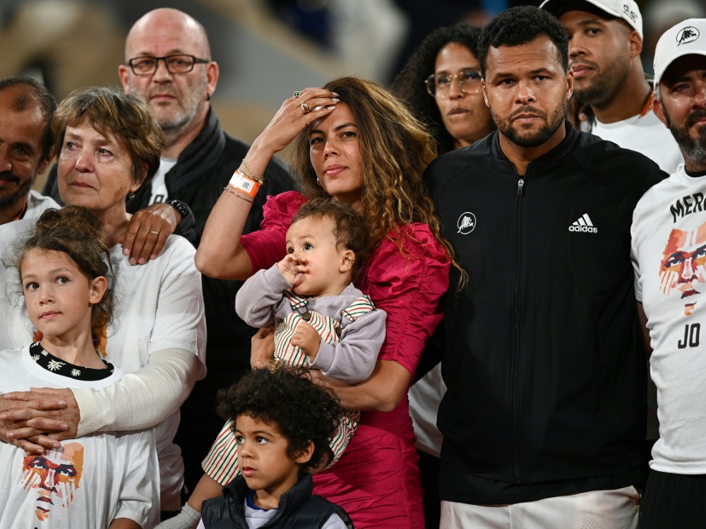Letzter Auftritt von Jo-Wilfried Tsonga zusammen mit seiner Familie